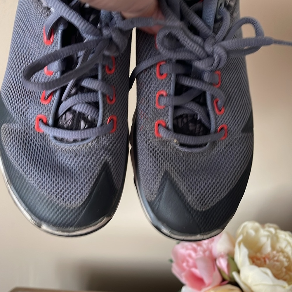 Jordan Gray and Red Athletic Sneakers - Picture 6 of 8